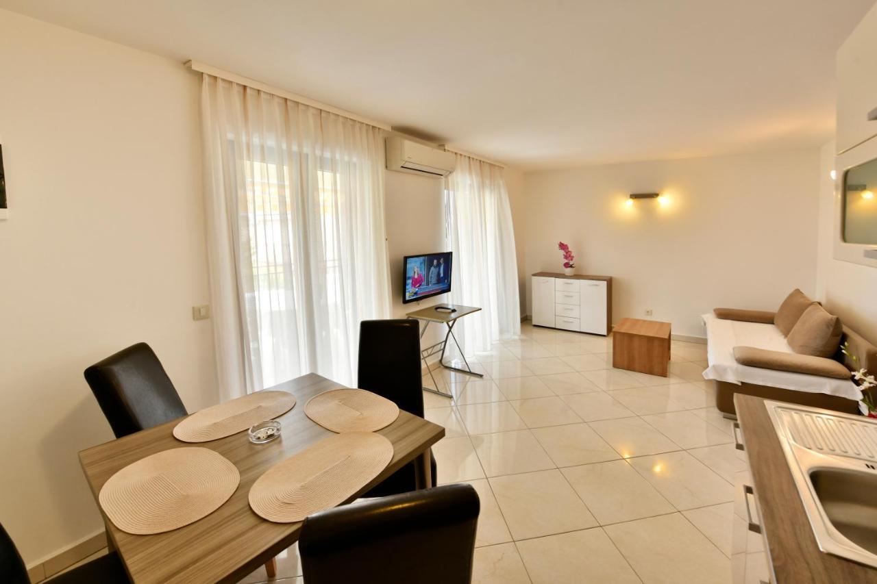 Apartments Jasmina Poreč Exterior foto