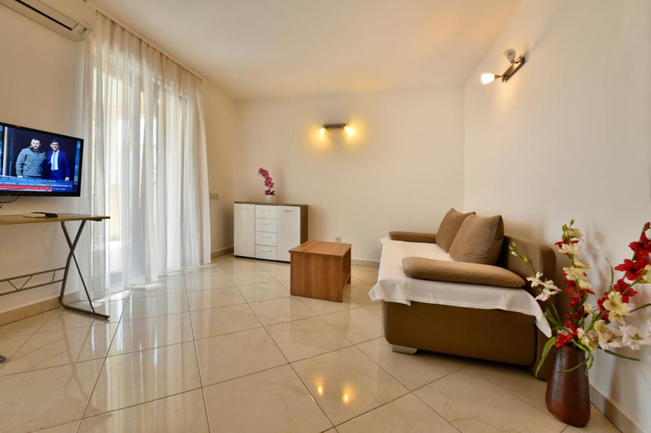 Apartments Jasmina Poreč Exterior foto