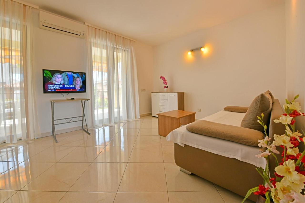 Apartments Jasmina Poreč Exterior foto